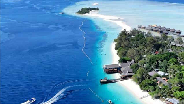 Lawatan Sehari Snorkeling di Laut Kaca Semporna, Pulau Mataking, Timba-Timba & Pulau Pom Pom (Tiket Masuk Tanggungan Sendiri)