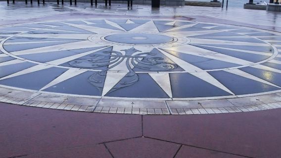 Tur Audio Mandiri di Pelabuhan Boston