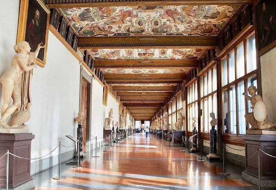 English-speaking guided tour to the Uffizi Gallery in Florence