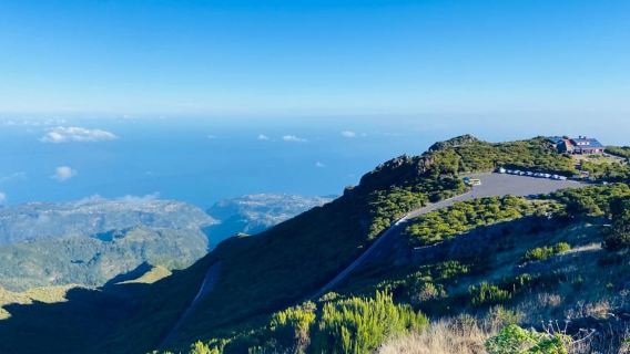 Transfer from Pico do Areeiro to Achada do Teixeira