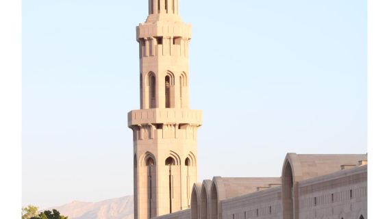 ทัวร์วันเดียว/ทัวร์หลายวัน พระราชวังสุลต่านมัสกัตโอมาน + ป้อมมิลานี + ป้อมมูทราห์ รถเช่าเหมา รถเช่าพร้อมบริการภาษาอังกฤษ