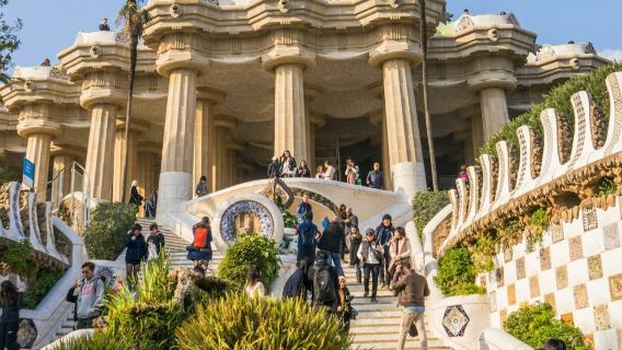 Parc Güell : Billet d'entrée prioritaire + visite guidée