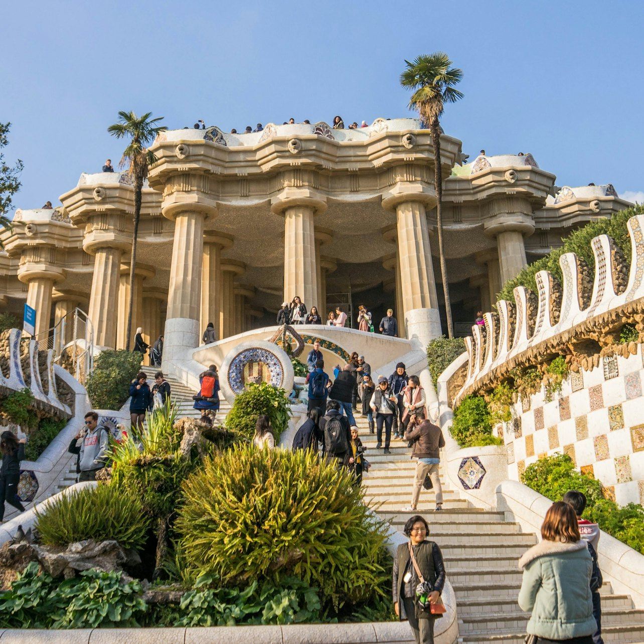 Park Güell: Priority Entry Ticket + Guided Tour