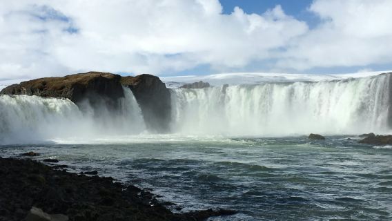 Mývatn-See & Godafoss-Wasserfall: Geführte Tour + Transfers ab Akureyri