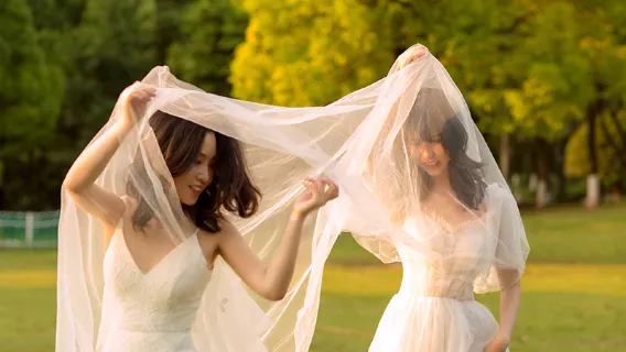 Dunhuang Travel Photography[Driver, director and travel photographer + wedding photo, aerial photography, micro film + makeup and Clothes & Accessories+ itinerary customization]