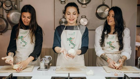 Rome: Pasta-Making Class with a Local Chef + Drinks