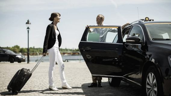 Abu DhabiTravel Services