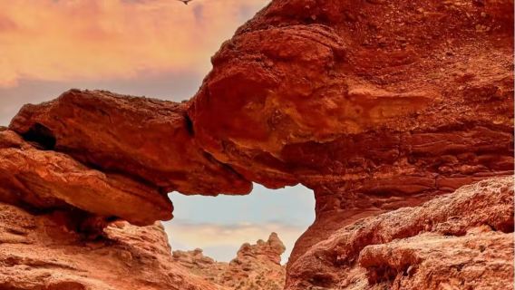 平山湖大峽谷半日遊|早晚兩班|可選上門|共乘|包車