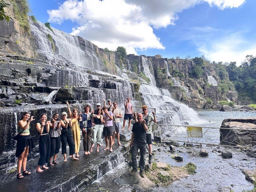 Dalat: Wasserfalltour und Kultur mit Easyrider