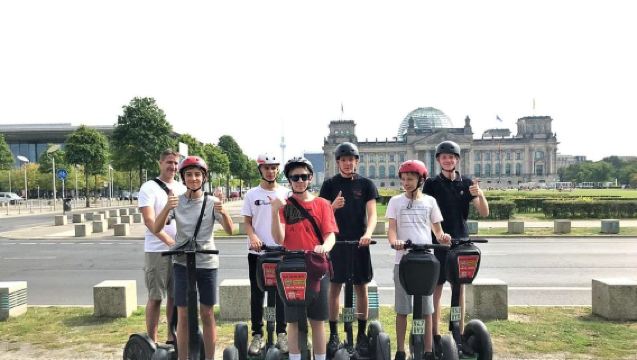 Berlin: Energizing 2-Hour Morning Segway Tour