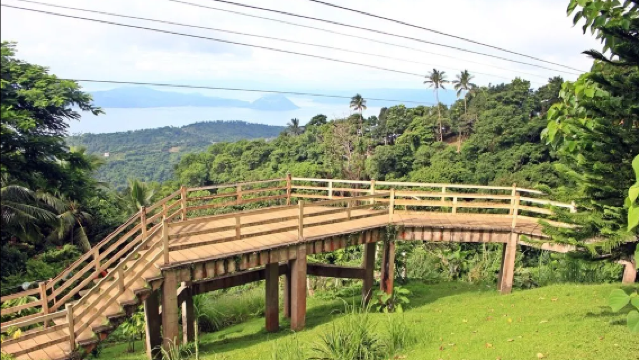 菲律賓全境 旅遊陪同翻譯 展會翻譯 當地自由行地接 接機 （可私人訂製）