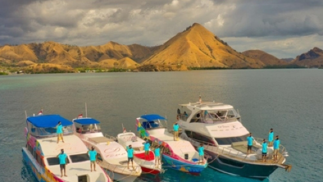 ラブハンバジョ発 コモド1日スピードボートツアー