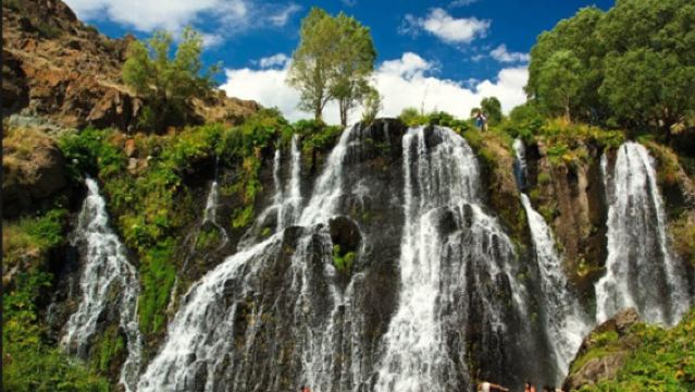 1-day private charter tour to Jermuk Waterfall and Shaki Waterfall in Armenia