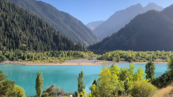 Tagesausflug ab Almaty, Kasachstan – Issyk-See + Turgen-Schlucht mit Wasserfall