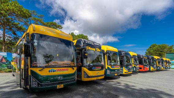 Ho Chi Minh - Da Lat Sleeper Bus by Phong Phu