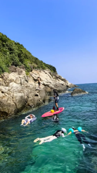 Wanning downtown, Hainan: Private charter with customizable itinerary/multilingual guide and local guide available/no join-in tour