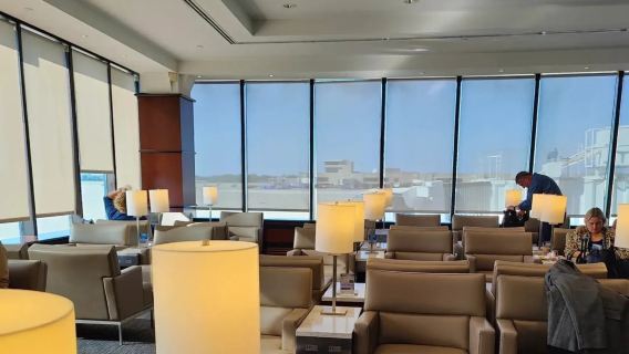 Lounge pass at CLE Cleveland Hopkins International Airport in the US|lounge pass|VIP|international departure rest/dining/flight waiting