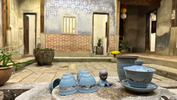 Xiamen · Chunli · Guizhou sour soup hot pot + griddle + barbecue | Sit in a quaint ancient courtyard and experience the fusion of architecture and Guizhou cuisine