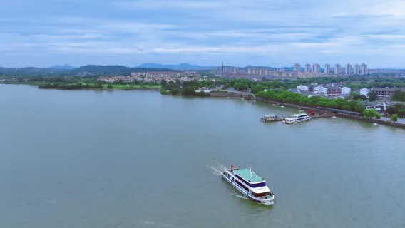 [Khởi hành từ sân bay Tân Kiều Hợp Phì] Tour trong ngày đảo Lão Sơn Sào Hồ + Tiểu Nhĩ Hải - Có thể chọn tài xế nói tiếng Trung/tiếng Anh
