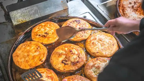 Eatwith-西安-西安嘟嘟車早晨美食之旅