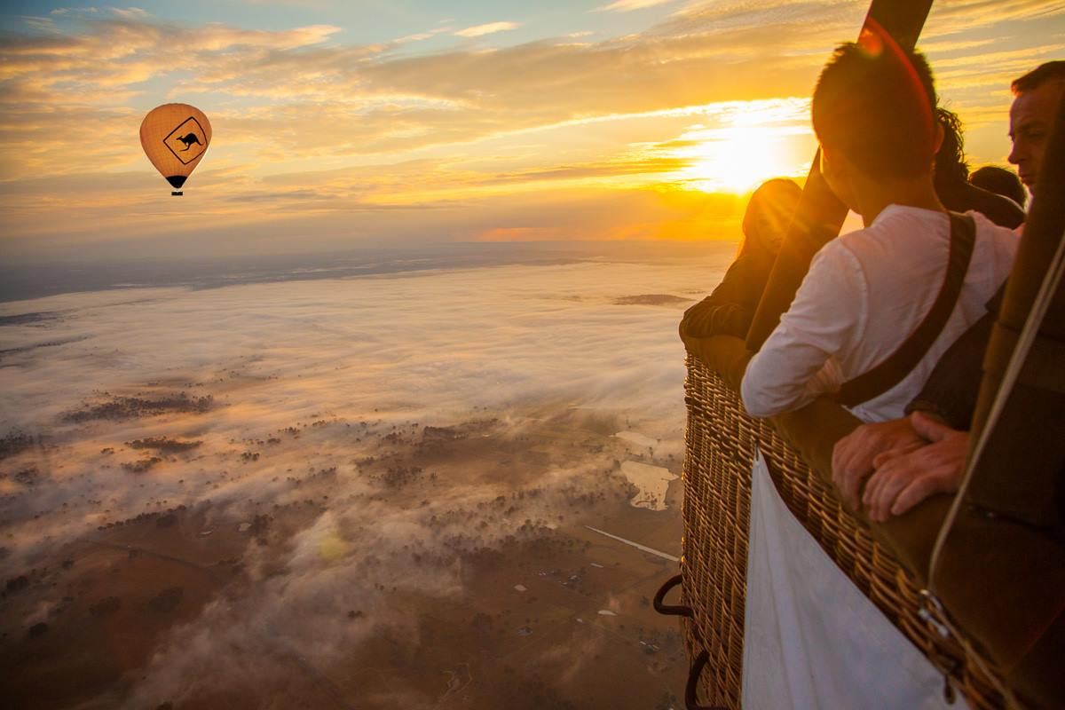 Gold Coast Heißluftballon Halbtagesausflug [inkl. Steuern und Transfer / optional Champagner-Frühstück / optional Extras]