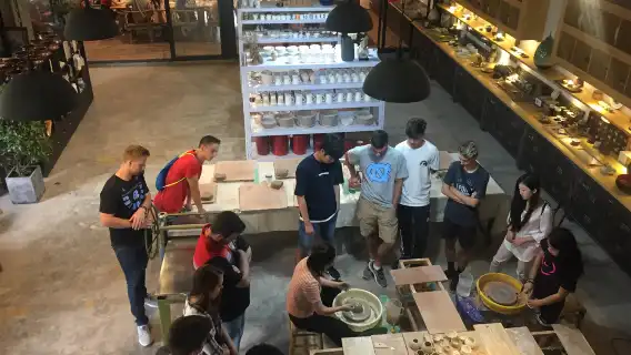 Chengdu Intangible Cultural Heritage Pottery Experience [Take Away a Chengdu Bamboo Chair] Yonglian Pottery Cultural Experience Hall