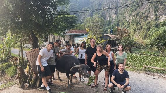 Pengalaman Bertani di Gua Kerbau di Tam Coc - Ninh Binh