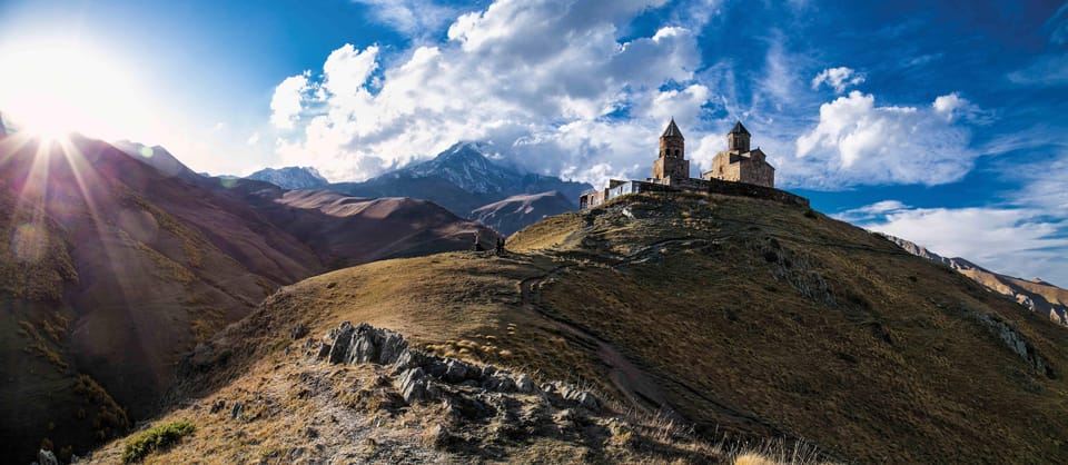 From Tbilisi: Kazbegi or Gudauri Ski Resort Day Trip