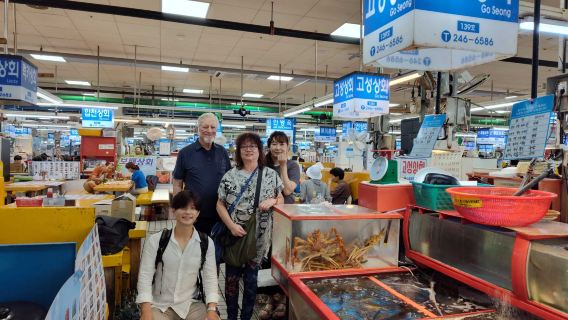 Đi bộ đường dài và thưởng thức rượu Makgeolli ở Busan, Gyeongju và Pohang