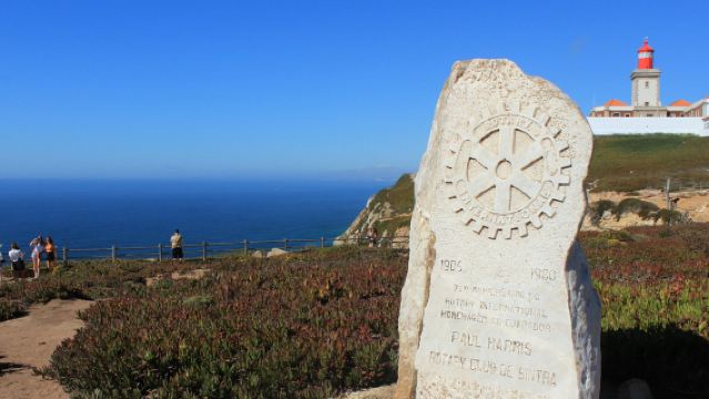 Pakej lawatan sehari dalam bahasa Cina di Lisbon, Portugal termasuk pemandangan laut di Cabo da Roca, lawatan ke Istana Negara Pena dan Quinta da Regaleira