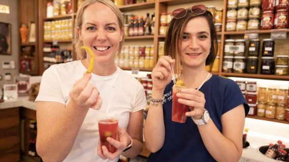 Flavors of Istanbul, Türkiye: Egyptian Bazaar & ferry tour