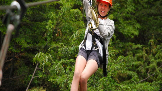 Trải nghiệm zipline trong rừng tại Bariloche, Argentina: Cần chủ động liên hệ với bên tổ chức hoạt động để xác nhận thời gian và địa điểm đón.