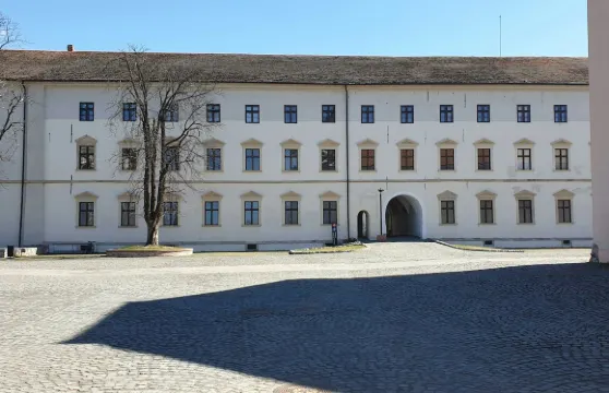 拉迪亞博物館及拉迪亞堡壘之旅