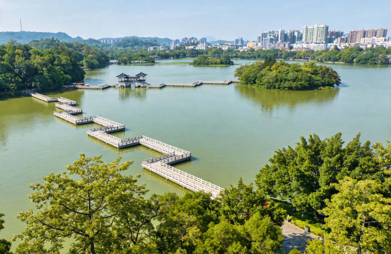 Huizhou's Cultural Trio: West Lake Charm, Dongpo's Legacy, and Hejiang Moon