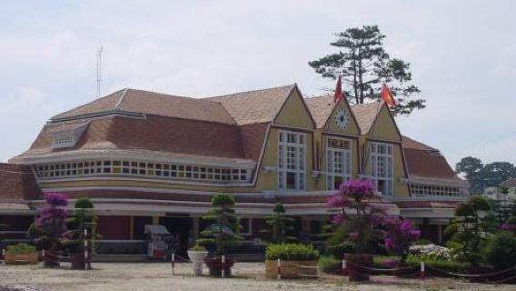 7-hour Datanla waterfall, Clay Tunnel and Holy See temple