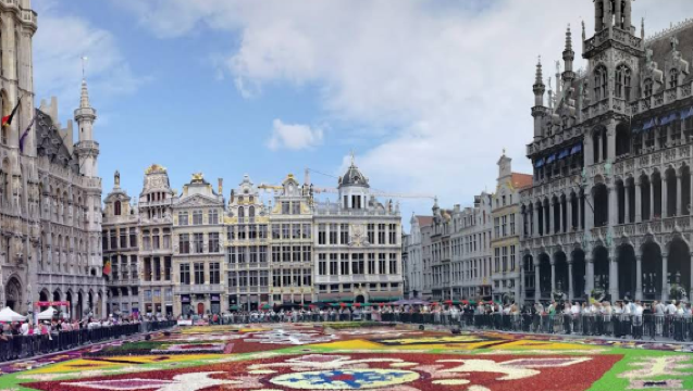 比利時布魯塞爾-大廣場-小尿童市區景點任選【中文包車自由行】