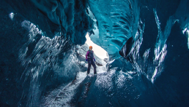 ทัวร์เดินธารน้ำแข็งวาตนาโยกุลและถ้ำน้ำแข็งสีฟ้า จากสกาฟตาเฟลล์ ไอซ์แลนด์