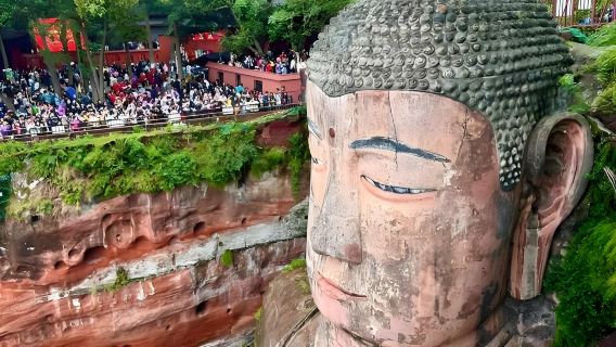 Chengdu Departure Leshan Giant Buddha + Huanglongxi Town One-Day Tour [Round-Trip Bus + Tickets]