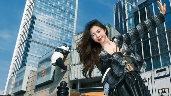 Chengdu 1-day private charter tour in Sichuan [5/7/9-seater vehicle types available | free door-to-door pickup | customizable options]