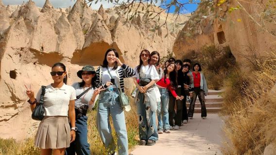 Cappadocia Red Tour from Goreme with English Guide and Hotel Transfers