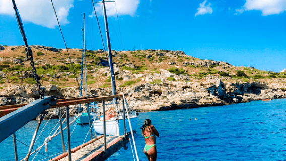 Rhodes Town: 3-Stop Boat Cruise, Lunch & Unlimited Drinks