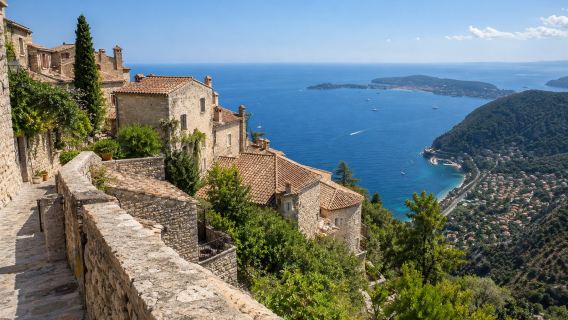 Perkampungan Èze menghidu wangian · Pelabuhan Monaco · Bandar Lama Menton