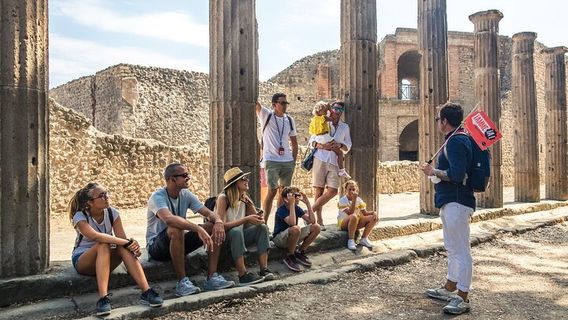 PompeiTours