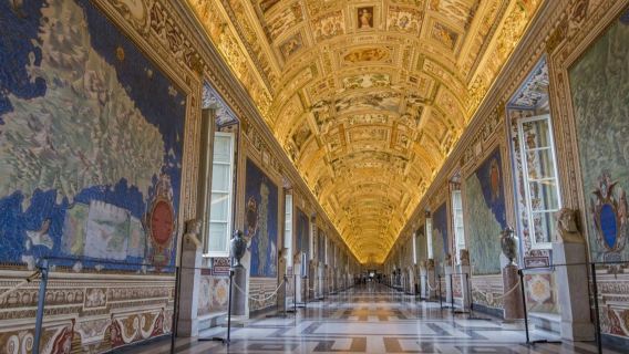 Vatican Museums & Sistine Chapel: Small Group Guided Tour