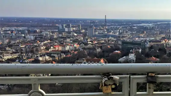 Self-guided discovery walk in Budapest's Gellért Hill
