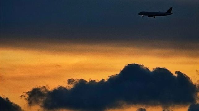 珠澳海灣夜遊 澳門環島遊+港珠澳大橋遊 珠澳夜遊（珠海灣仔旅遊碼頭）日遊/夜遊 成人票