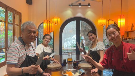Hanoi Cooking Class with Cha Ca La Vong & Fresh Spring Rolls in Garden Villa