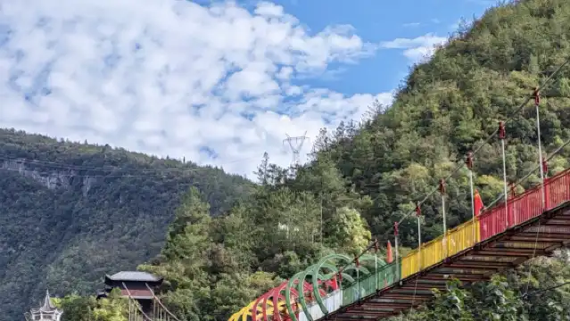 恩施地心谷景區一日遊【純玩不購物 市區接送遊玩】