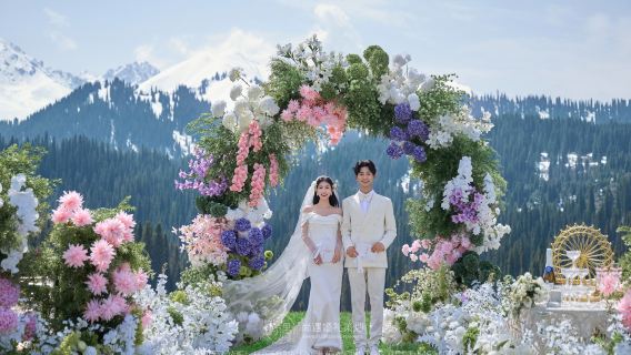 伊犁旅拍【賽里木湖恰西庫德寧目的地婚禮+婚紗照/旅行微電影/攝影攝影】