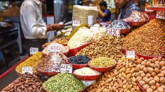 旧デリー：チャンドニー・チョークのプライベートツアー、トゥクトゥク乗車